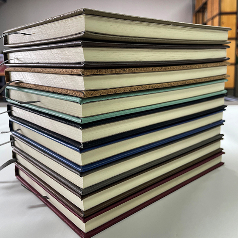 Sổ phác thảo giả da 5 1/4 x 8 1/4 có thể dùng laze Sổ phác thảo giả da 5 1/4 x 8 1/4 có thể dùng laze